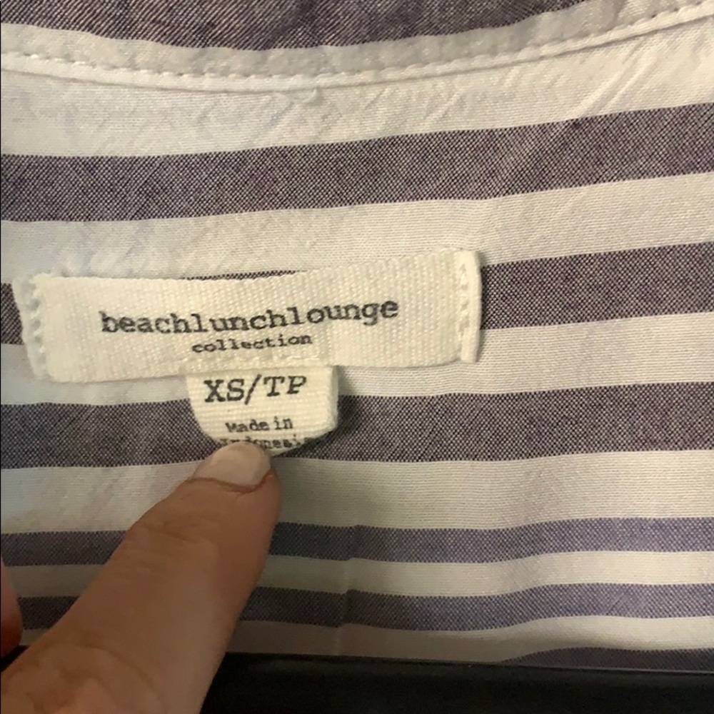 Button up tank - Picture 2 of 5